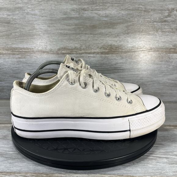 Converse Women’s Chuck Taylor All Star Lift Low-Top Platform Sneakers Size 10 - Picture 3 of 8